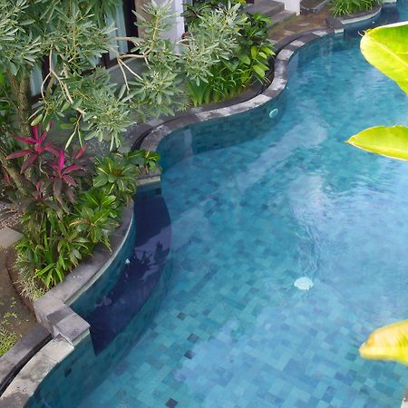Seminyak Townhouse Aparthotel Ngoại thất bức ảnh